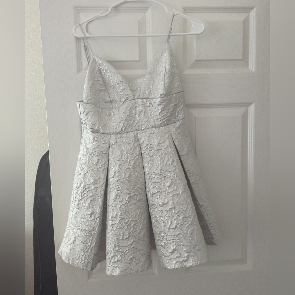 Lucy in the Sky - light silver cocktail or homecoming dress, size 6 - Picture 2 of 2